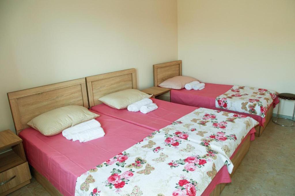 Hotel La Vie En Rose Kobuleti Exterior foto